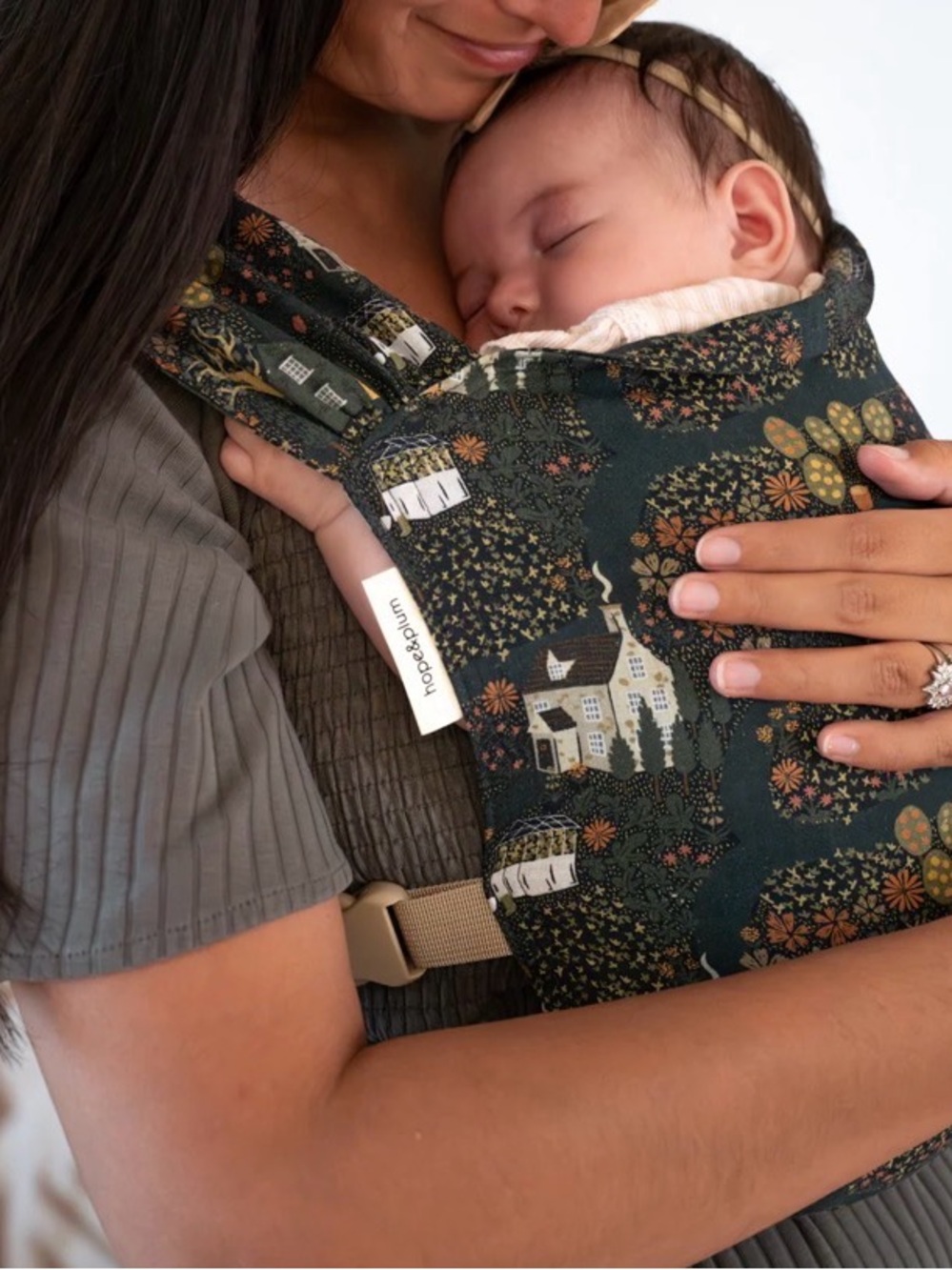 Hope & Plum Sprout Newborn Carrier in Village Print